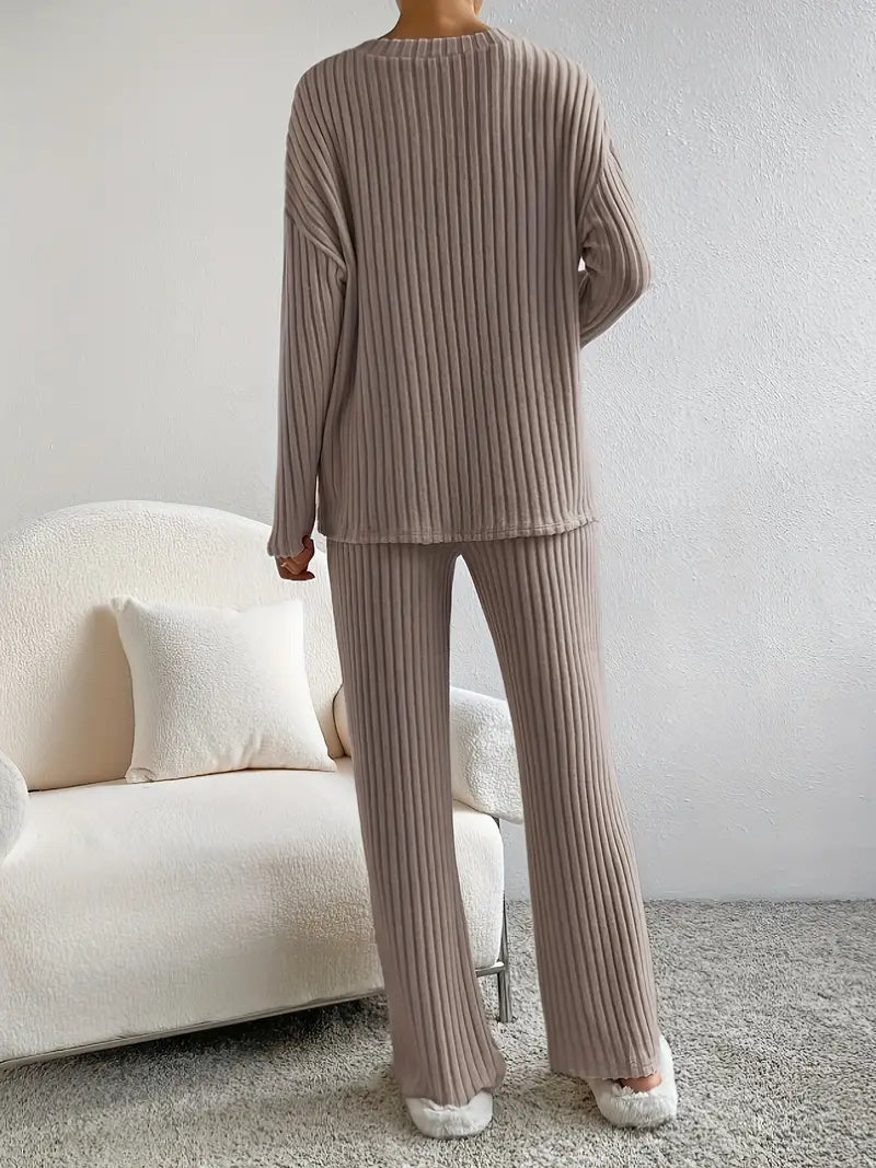 Margiela 2-teiliges Set | Eleganter gerippter Damenanzug mit V-Ausschnitt-Pullover und passender Hose